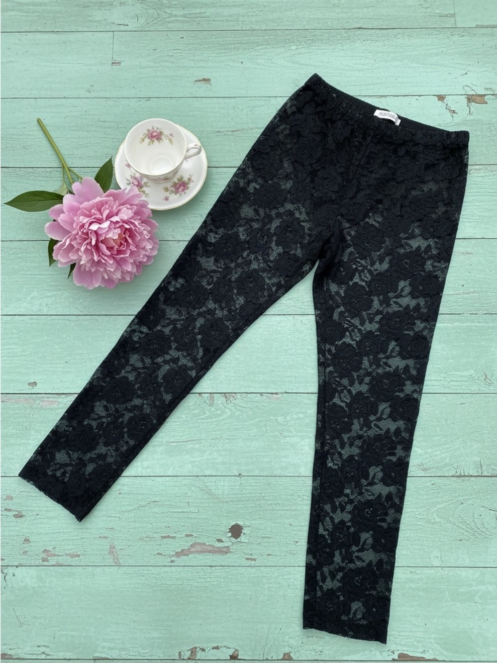 Vintage 80s lace leggings